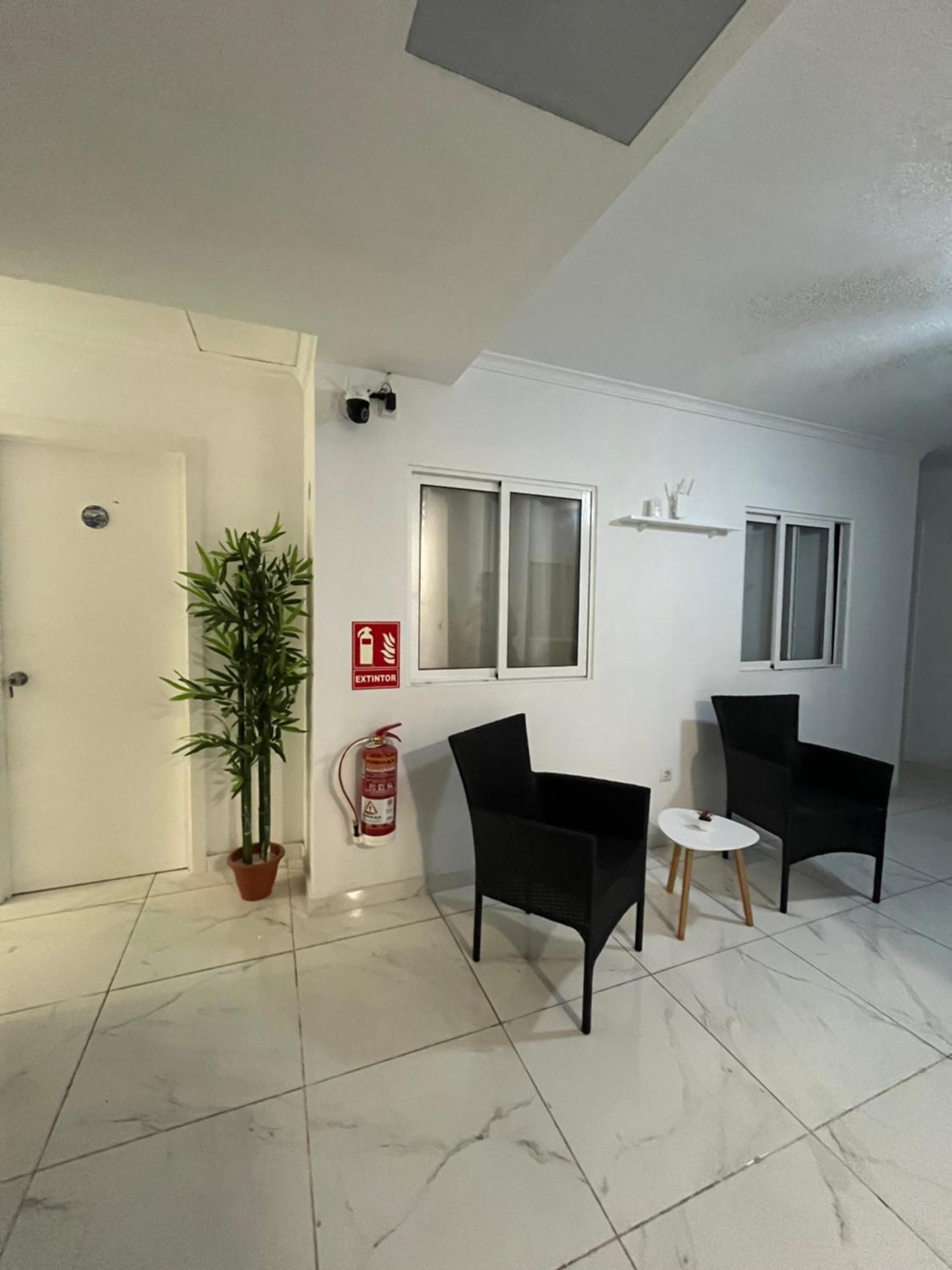 Pension Cerda 112 Alicante Exterior photo